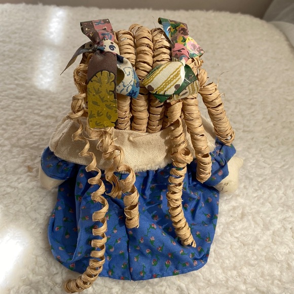 Country Shelf Sitter Doll Accent - Picture 4 of 9